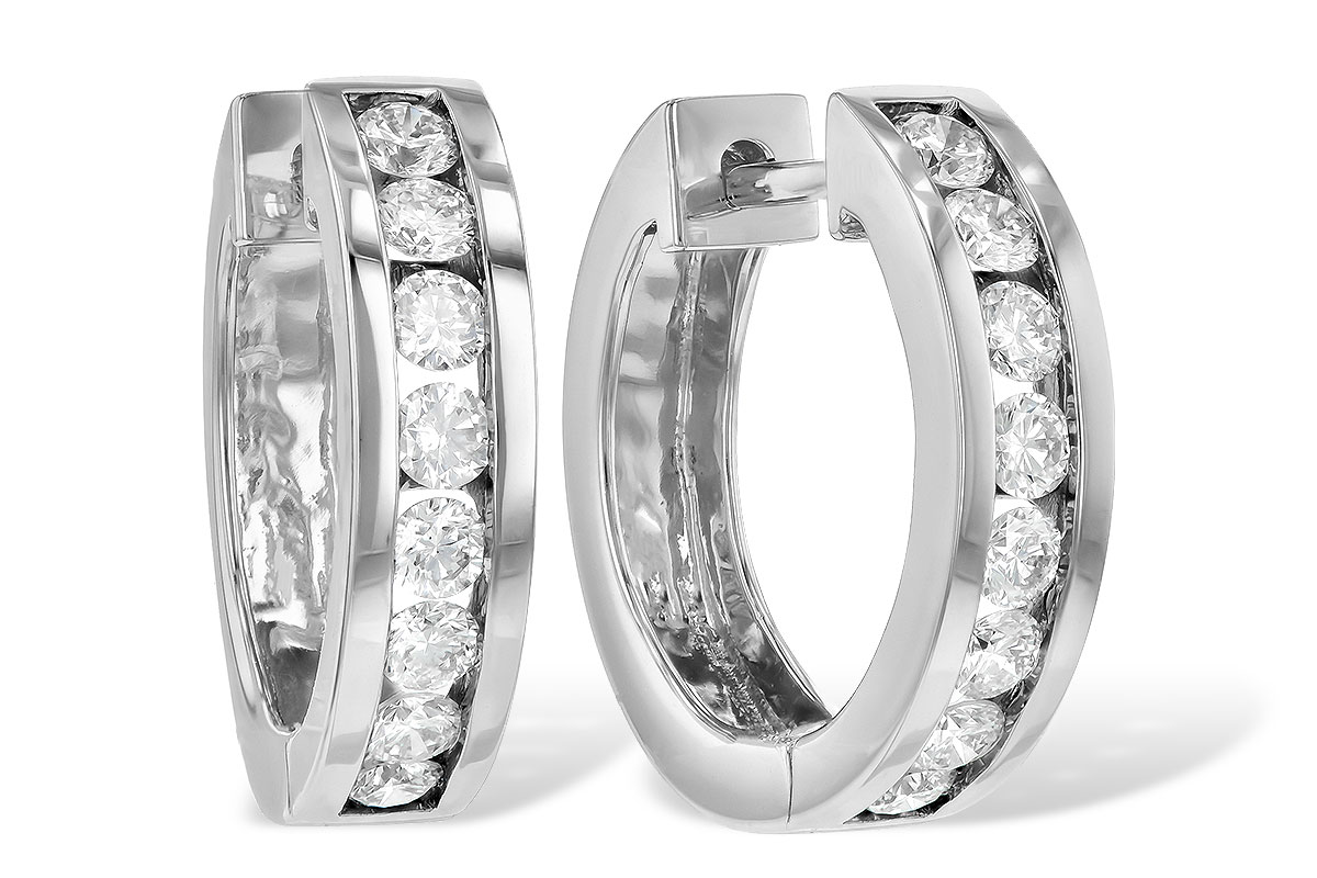 C231-66557: EARRINGS 1 CT TW