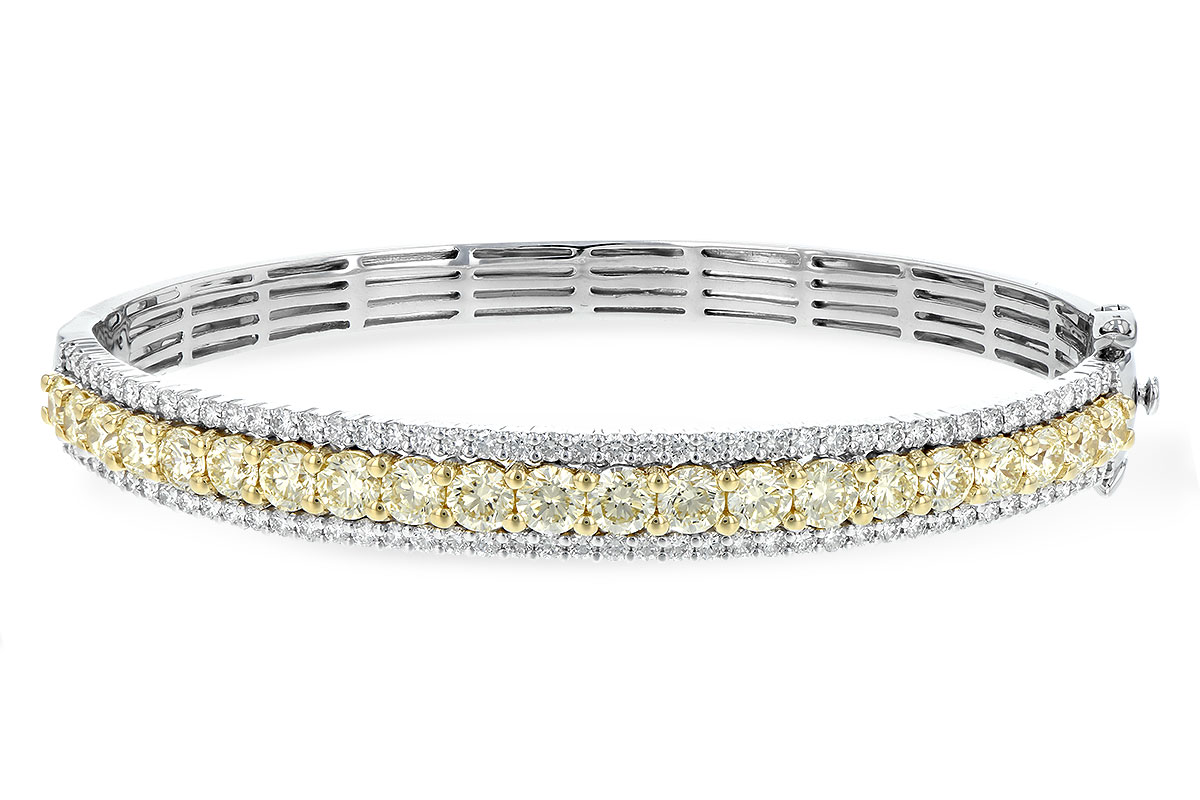 C235-30211: BANGLE 4.20 YELLOW DIAS 5.63 TW