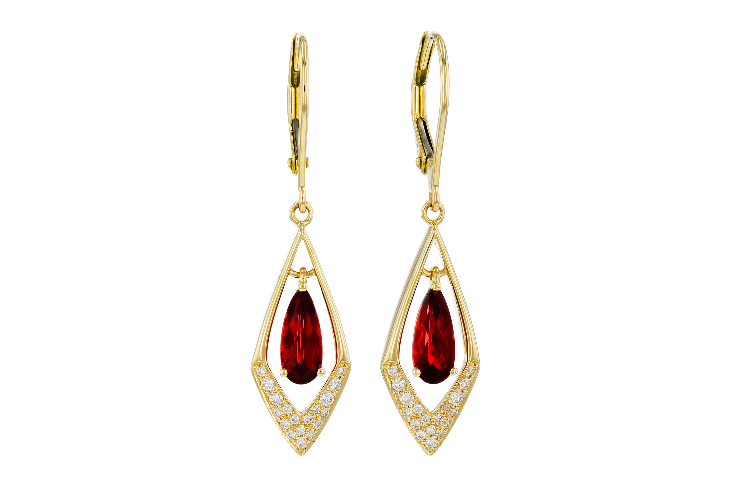 E321-65656: EARR 1.13 TW GARNET 1.28 TGW