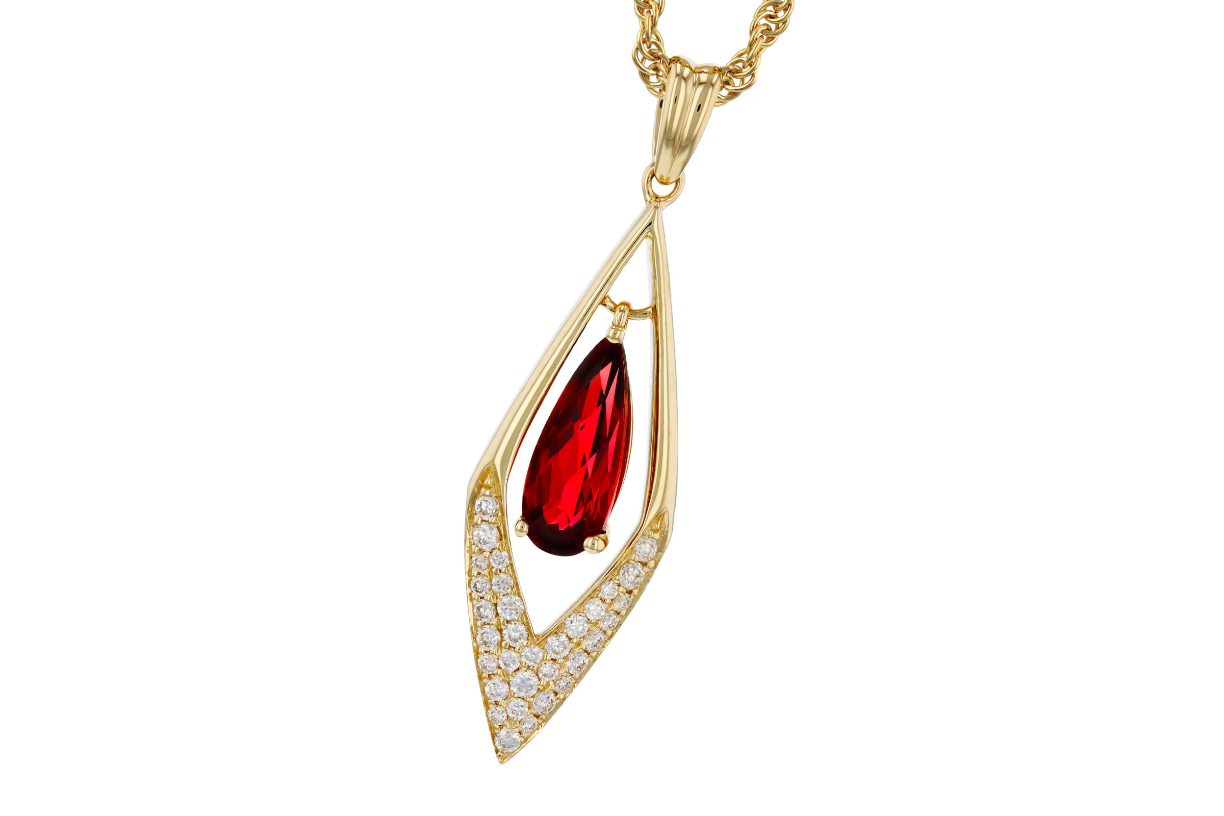 F321-65656: NECK .93 GARNET 1.10 TGW (10x4MM GAR)