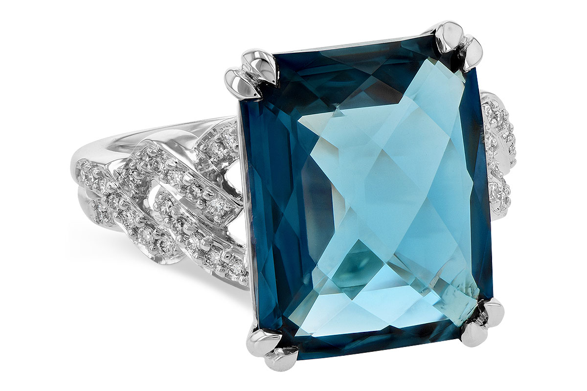 K236-18429: LDS RG 9.40 LONDON BLUE TOPAZ 9.60 TGW (15x12MM)